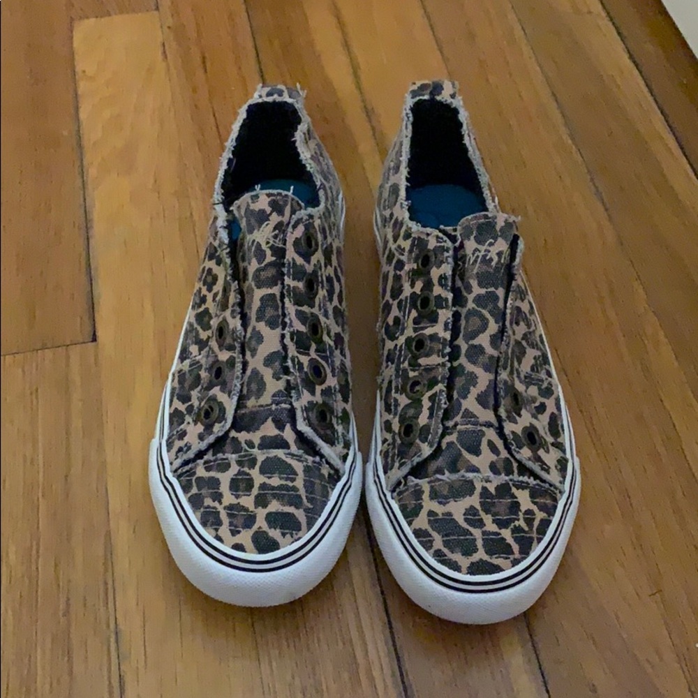 Leopard Flats